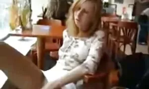 Mendapat lemak di video seks pelajar sekolah bokongnya sangat sukar.