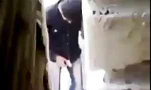 Dia telah setuju untuk bertemu dengan jiran-jiran bigo live lucah pertama untuk pertama kalinya.