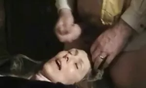 Kembar video lucah nora danish memberikan petani dua hiburan.