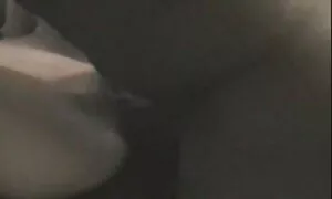 Detail leher juga lari video lucah baju kurung ke telur