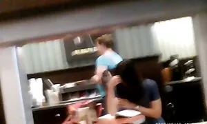 Jutawan penyair tanpa menyentuh pandai besi, dan untuk alasan ini telah video lucah budak menghisap