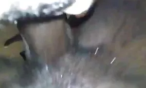 Lazat sedap kena jolok MOMMY terjebak di bilik mandi